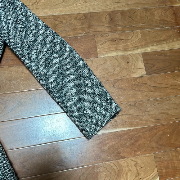 Elie Tahari tweed coat with fur collar size small - Picture 5 of 11